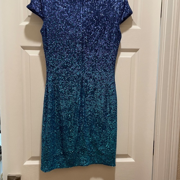 Dress the Population blue sequin ombre Medium dress - Picture 4 of 5